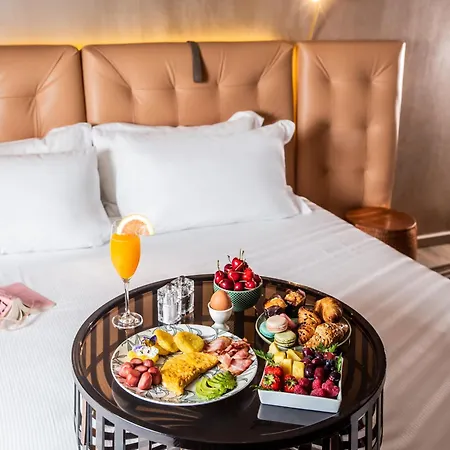 Milan Suite Hotel Hotel 4*