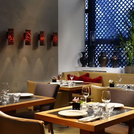 Milan Suite Hotel 4*