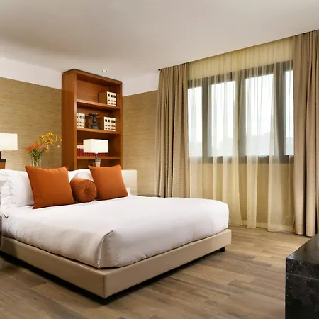 Milan Suite Hotel Hotel 4*