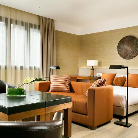 Milan Suite Hotel 4*