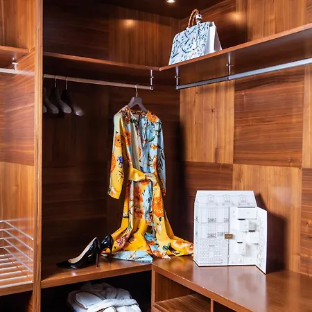 Milan Suite Hotel Отель Милан