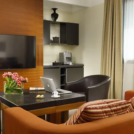 Отель Milan Suite Hotel Милан