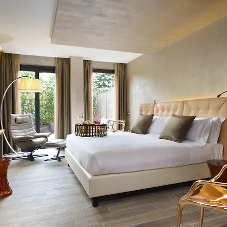 Milan Suite Hotel Отель Милан