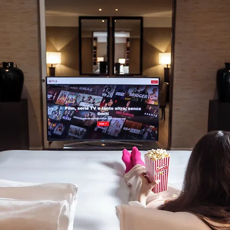 Milan Suite Hotel Отель 4*