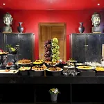 Milan Suite Hotel מלון